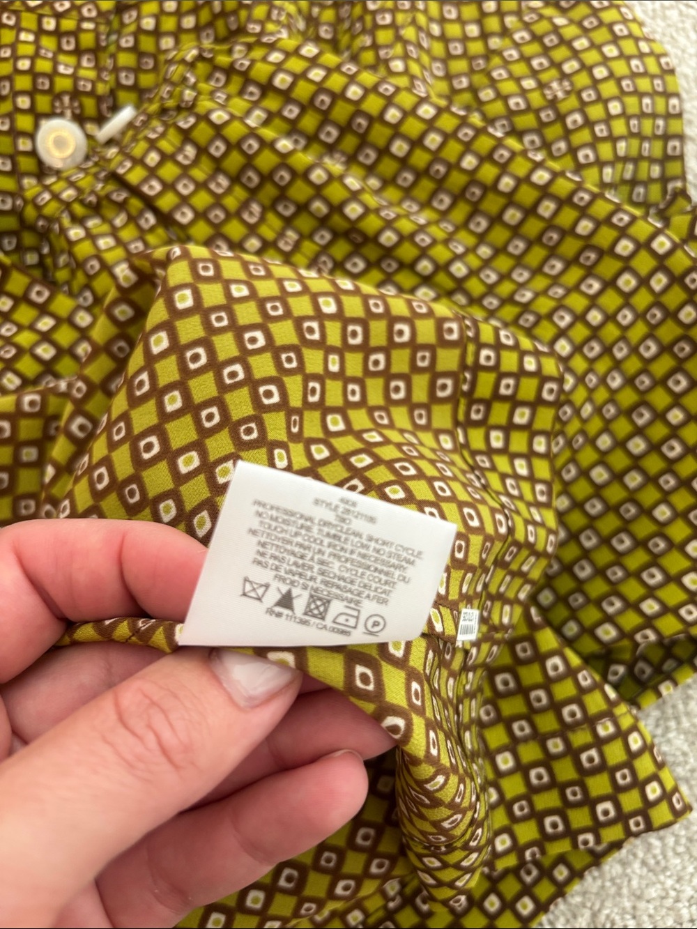 Beautiful Silk Tory Burch Olive and Brown logo silk Button-Front Blouse. Size 2. - Picture 5 of 9